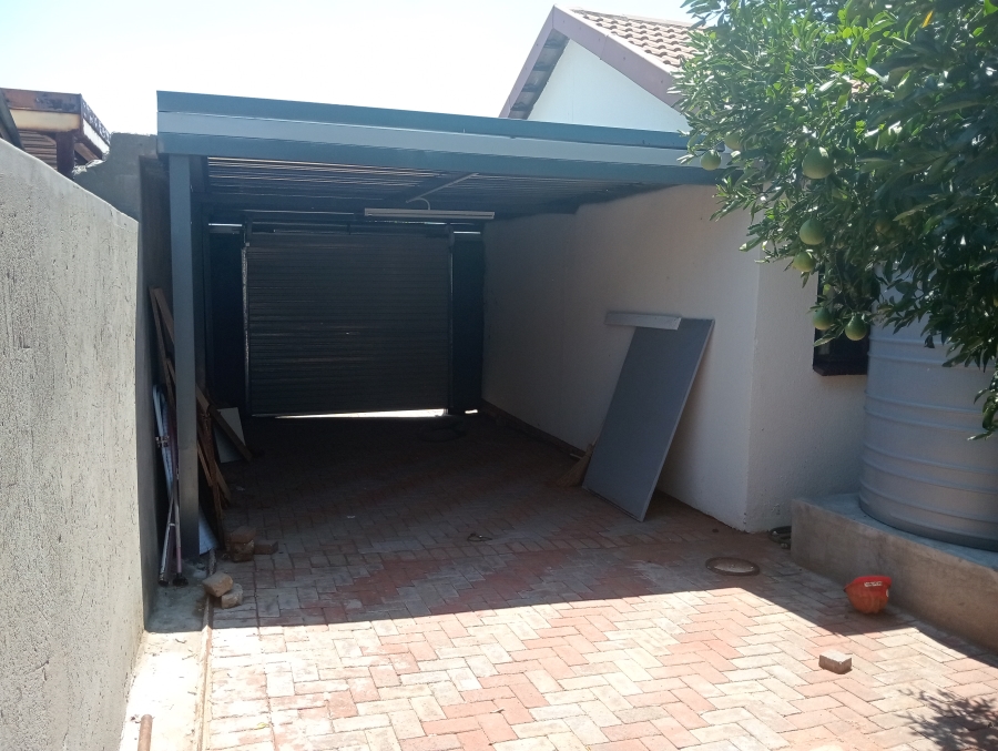 3 Bedroom Property for Sale in Tlhabane West North West
